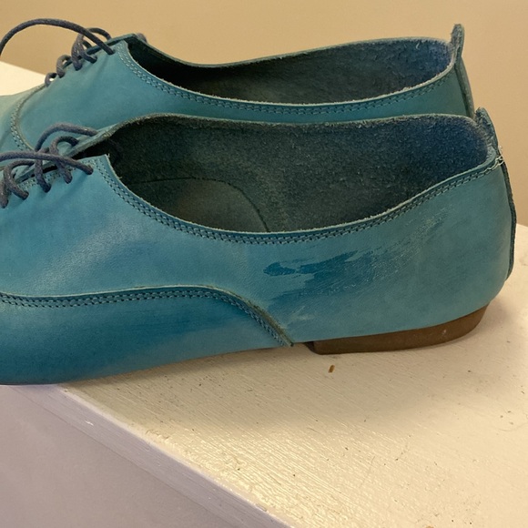 Bangi Handmade Handpainted Oxfords in turquoise - Picture 4 of 7